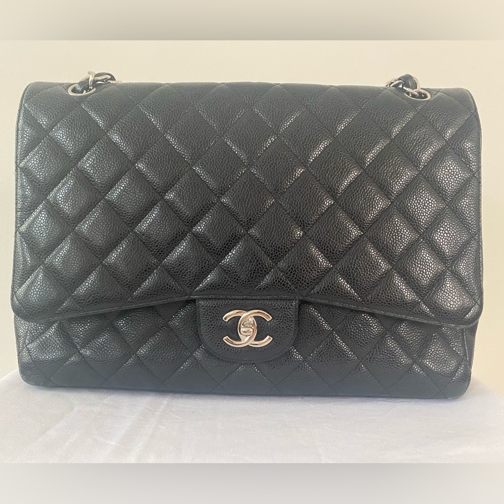 Authentic CHANEL Vintage Timeless Classic Maxi handbag in caviar leather